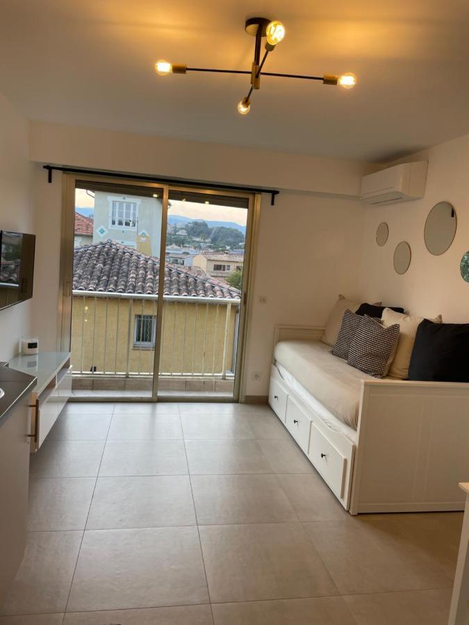 T2 Au Calme, Proche Des Plages, Climatise Et Parking Prive Cagnes-sur-Mer Exteriör bild